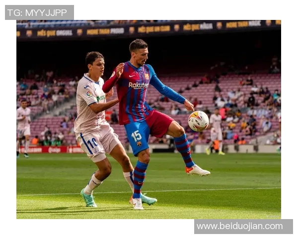 巴萨狂胜尤文图斯四球大捷绝杀时刻点燃全场激情