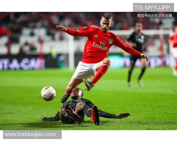 德甲精彩对决本菲卡逆转切尔西乌龙球成比赛转折点战术分析揭秘