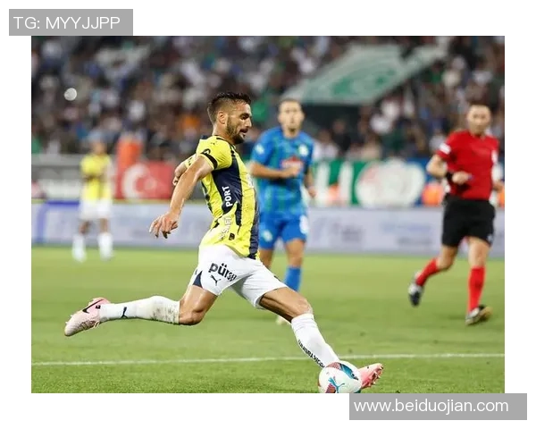 友谊赛曼联与尤文图斯激战成平局帽子戏法引发全场热潮